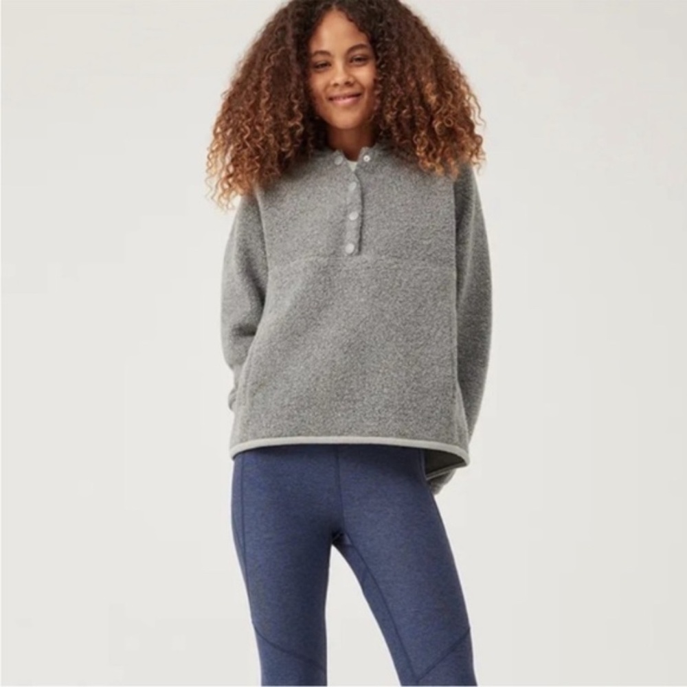 Outdoor Voices Women's MegaFleece Snap Up Hoodies Gray Medium